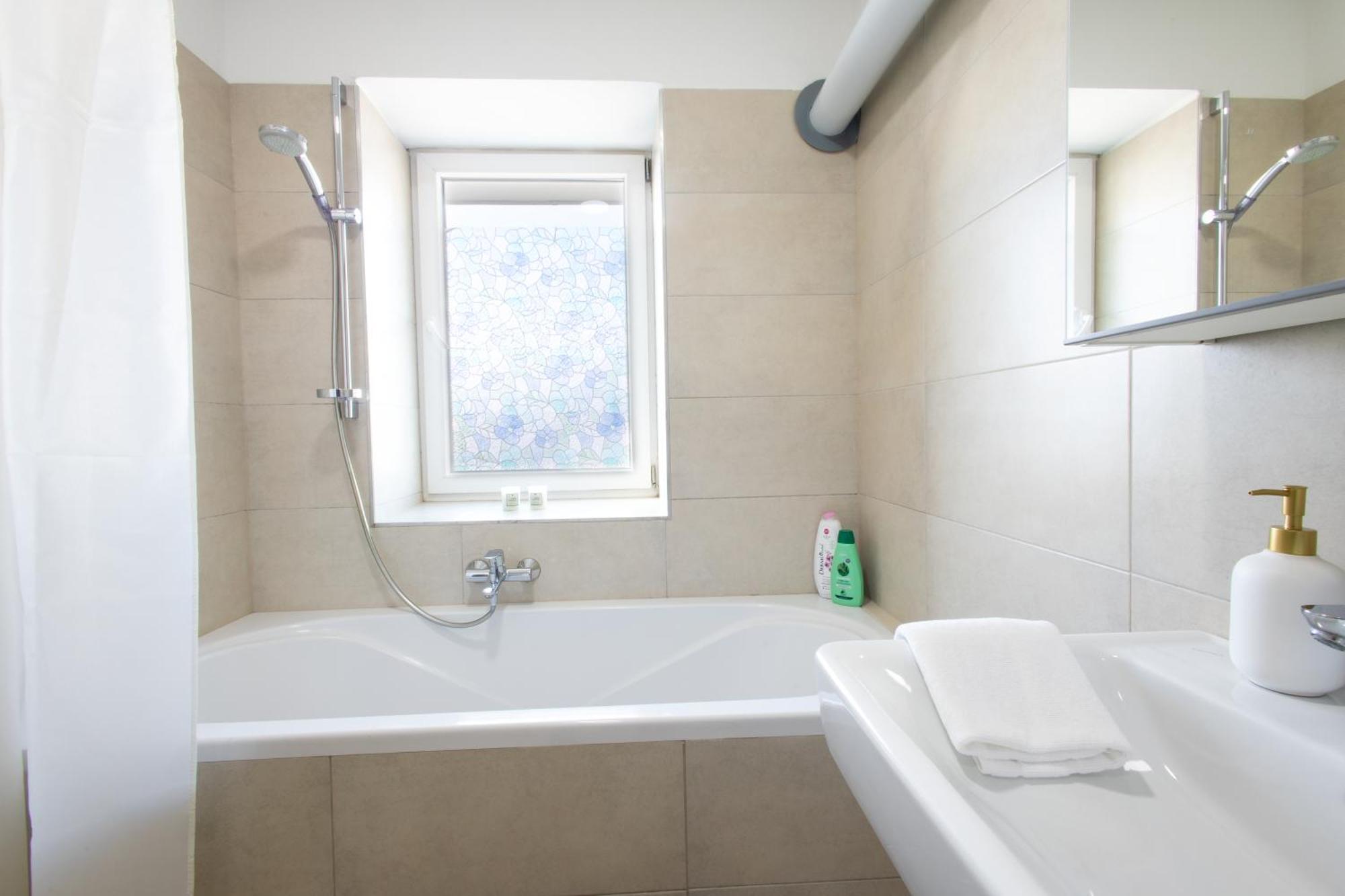 Ley Apartments Vienna Viena Quarto foto